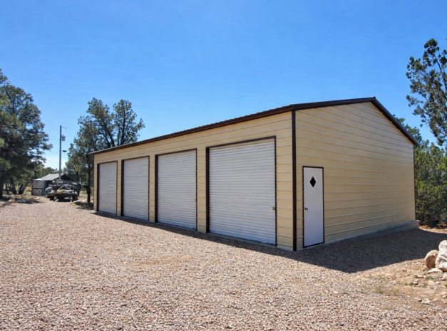 Scarlet Carnation Chillicothe OH EXPANSIVE GARAGE