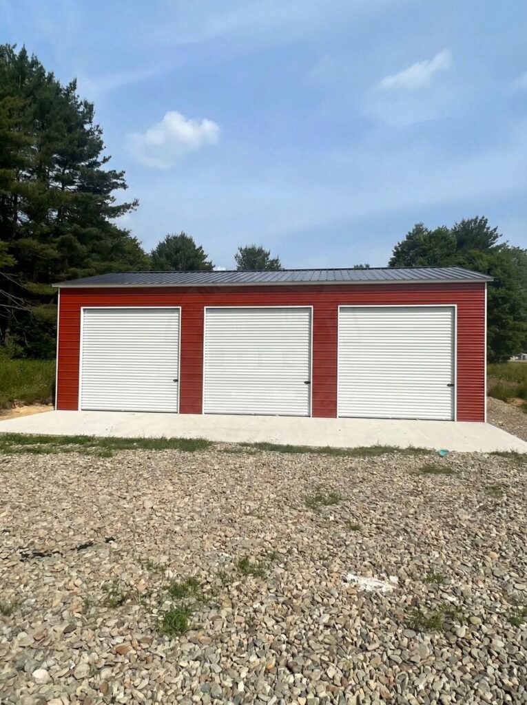 Fairfield TX Expansive Garage