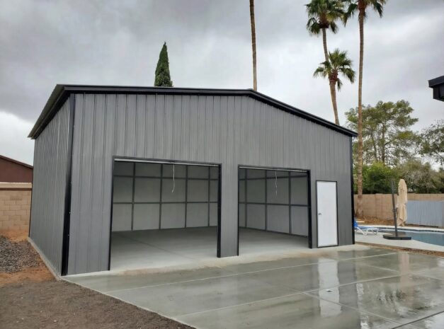 Wood Violet Green Bay WI EXPANSIVE GARAGE