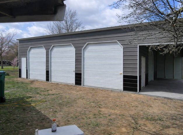 Apple Blossom Standish MI EXPANSIVE GARAGE