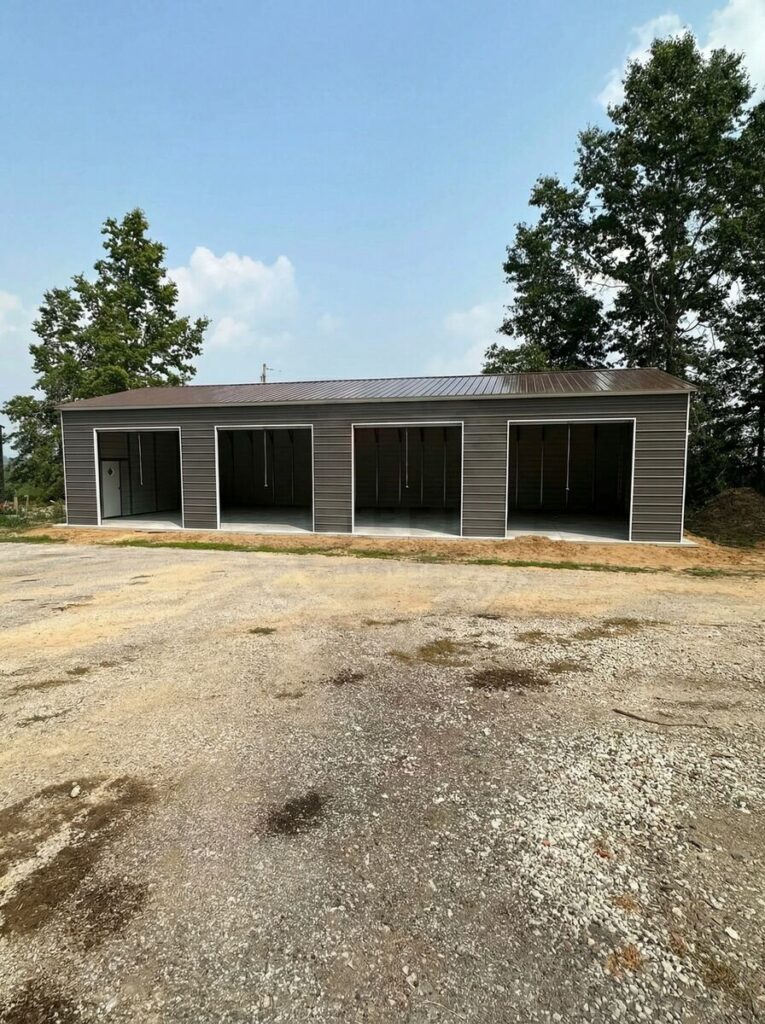 Shamrock TX Expansive Garage